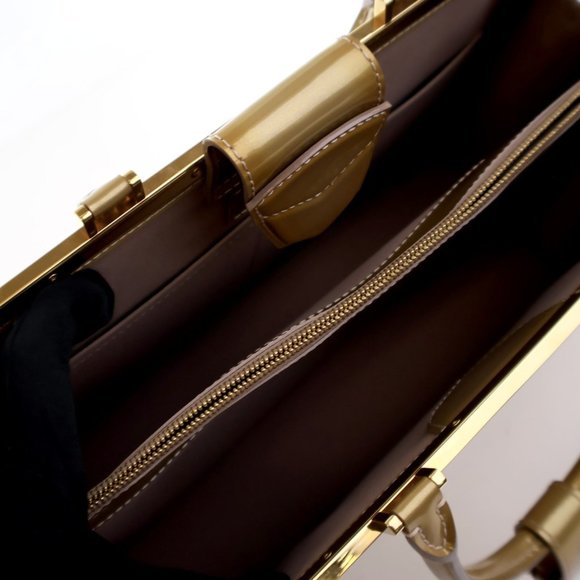 Louis Vuitton Vernis Deesee GM - Picture 11 of 15